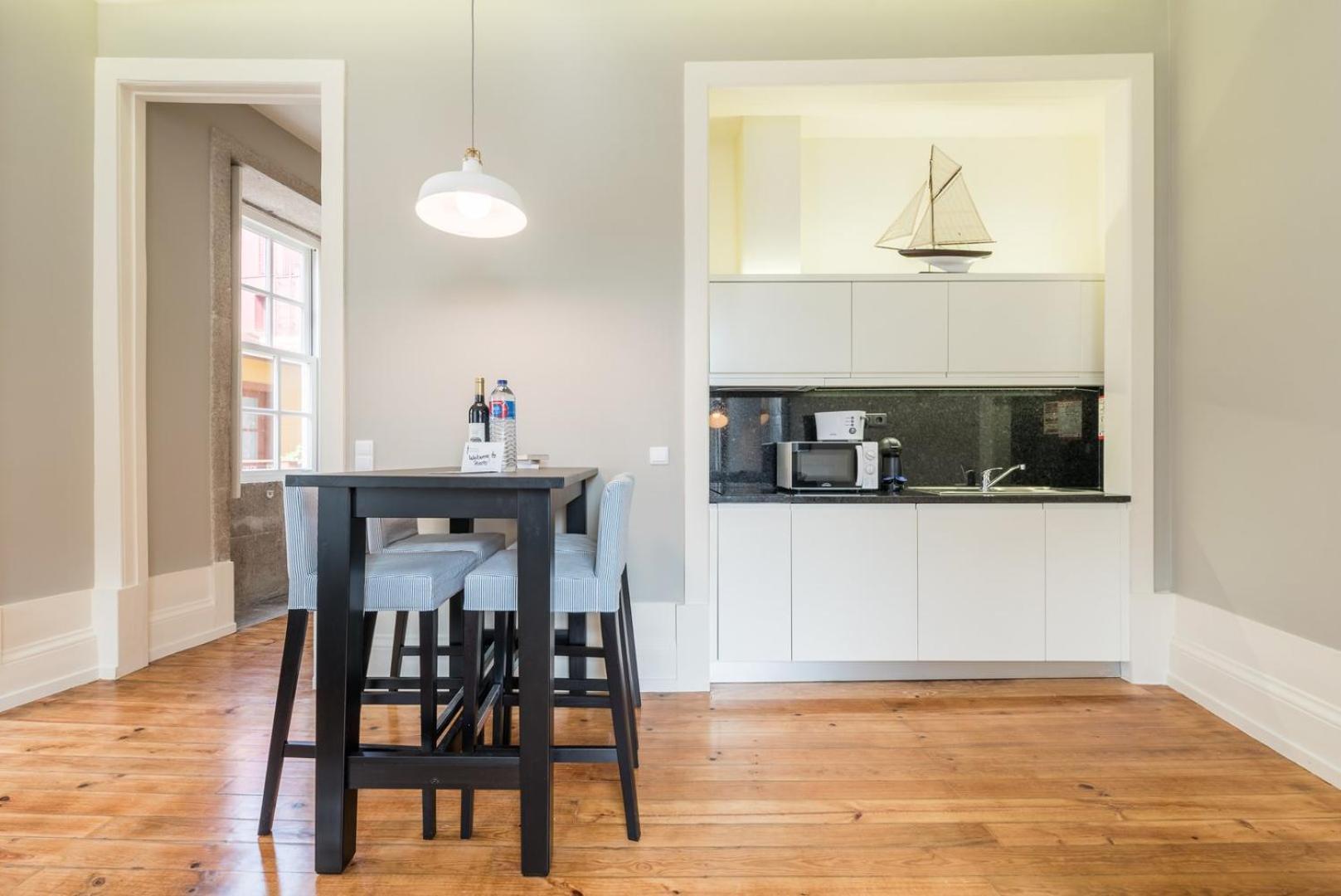 Guestready - Chic Retreat In The Heart Of Porto Lägenhet Exteriör bild