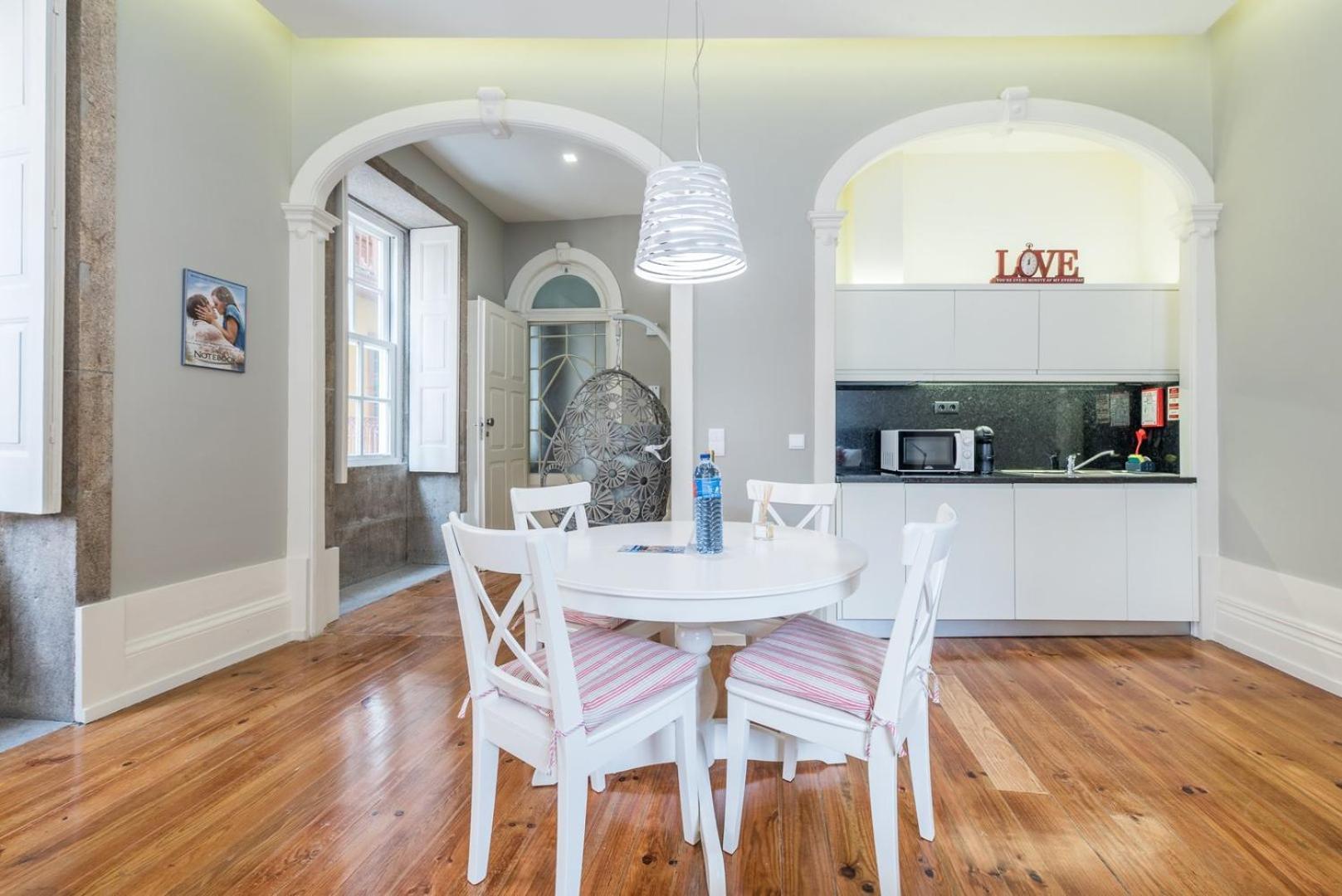 Guestready - Chic Retreat In The Heart Of Porto Lägenhet Exteriör bild