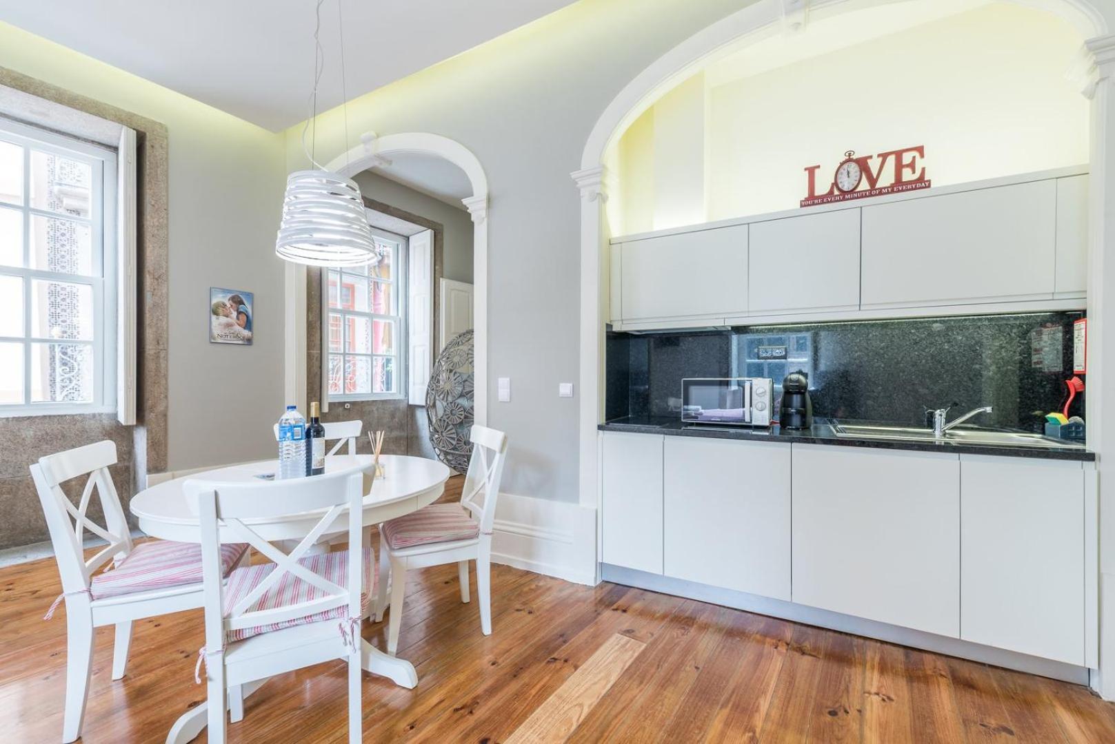 Guestready - Chic Retreat In The Heart Of Porto Lägenhet Exteriör bild